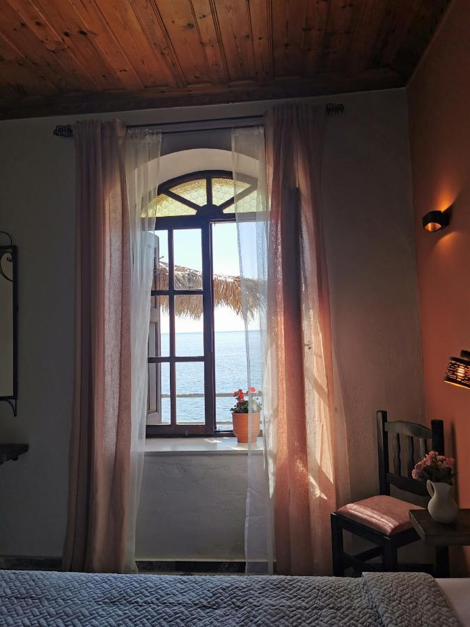 Terracotta Boutique Beach Studios Mythimna Exterior foto