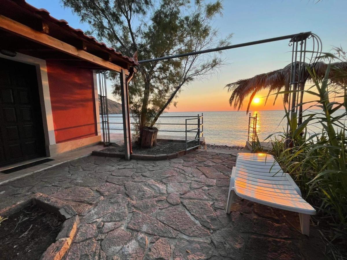 Terracotta Boutique Beach Studios Mythimna Exterior foto